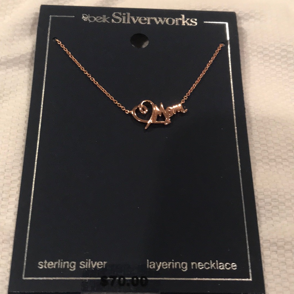 Rose Gold Mom Necklace 15$
